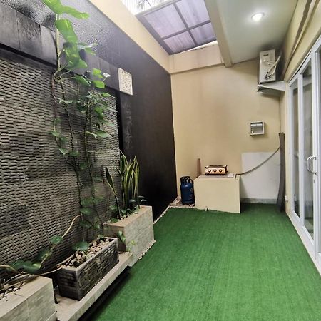Platinum Setramurni Guest House Bandung 3Br Eksteriør bilde